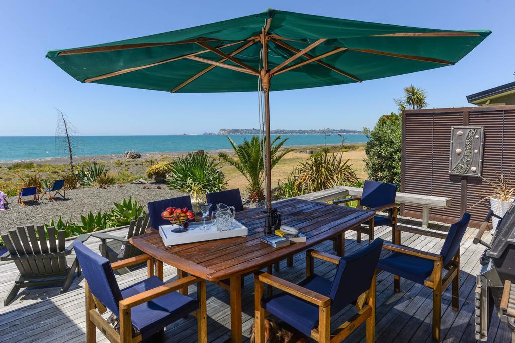 Absolute Beachfront B&B Нейпиър Екстериор снимка